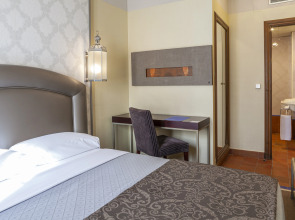 Hotel Macià Alfaros