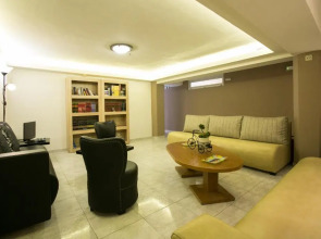 City Life Port Hotel