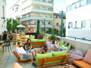 Cinema Hostel Jerusalem