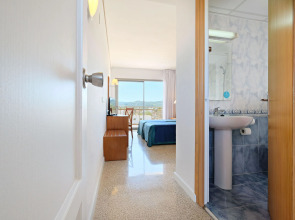 azuLine Hotel S'Anfora & Fleming