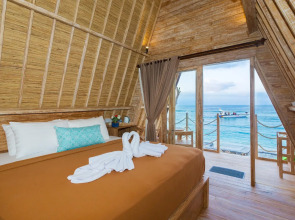 The Dewi Sun Sun Suite