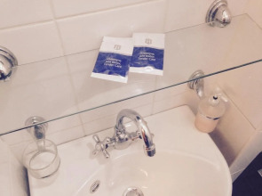 Randhouse Sennaya B&B