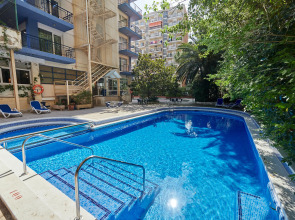 Отель Checkin Blanes