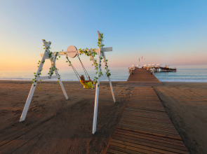 Sherwood Exclusive Lara