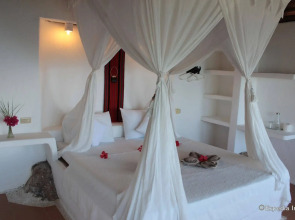 Al Faro Cosmio Hotel