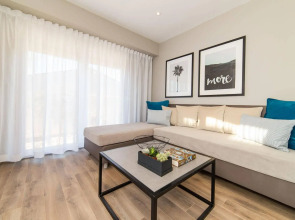 Gava Waterman Milna Resort