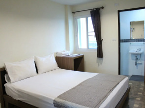 Отель Samsensam Place