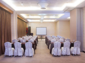 Diamond Suites and Residences