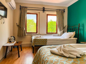 Nomads Cave Hotel & Rooftop