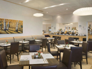 Ramada Hotel & Suites by Wyndham Netanya