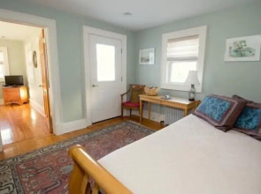 24 East Main Street B&B