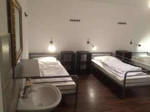 Station Hostel For Backpackers