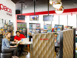 Space Hotel - Hostel