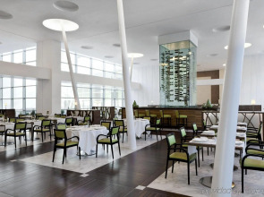 Sheraton Milan Malpensa Airport Hotel & Conference Center