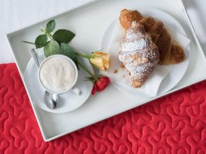 Sea Side by Zvieli Hotels