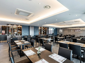 Ramada Hotels & Suites Seoul Namdaemun