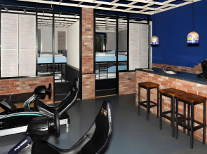 Amsterdam Teleport Hotel