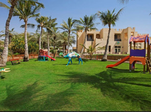 Курортный отель Sofitel Al Hamra Beach Resort