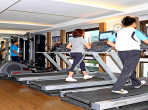 Radisson Hotel Chateau de Bangkok