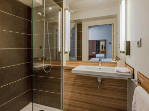 Hotel Campanile Chartres Centre - Gare - Cathedrale