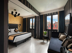 Carnival Palace Hotel