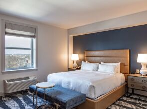 The Yorktowne Hotel, Tapestry Collection by Hilton