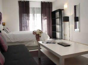 WooTravelling Plaza de Oriente HOMTELS