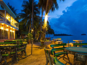 Mam Kai Bae Beach Resort