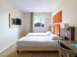 Kyriad Chambery Centre Curial