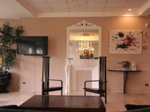 Domizia Palace Hotel