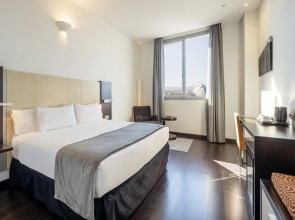 Hotel Ilunion Aqua 4