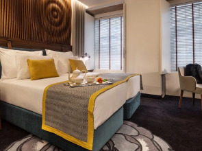 Pousada Porto - Rua das Flores