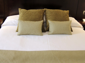 Отель Conde Duque Bilbao