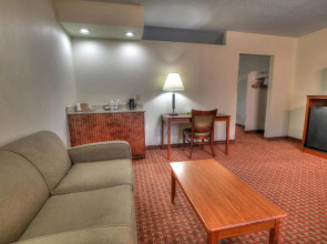 Crossroads Inn & Suites
