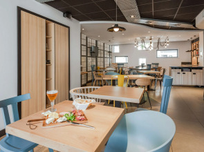 Hotel Campanile Chartres Centre - Gare - Cathedrale