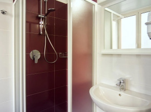 The RomeHello - Hostel