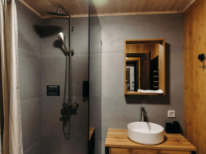 Harland Village (Харланд Вилладж)