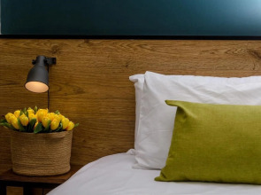 The White House Hotel at Dizengoff Square