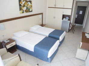 Batihan Beach Resort & Spa