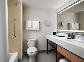 Sheraton Ontario Airport Hotel