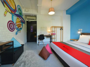 RedDoorz Hostel