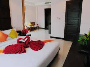 Ice Kamala Beach Hotel