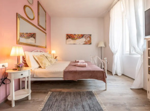 Old City Studios 2 - Adults only