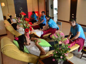 Hadyai Golden Crown Hotel