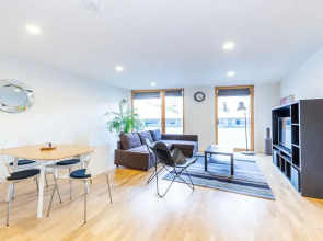 1 Bedroom Stylish Apartment near Regents Park FREE WIFI & AIRCON by City Stay Aparts London