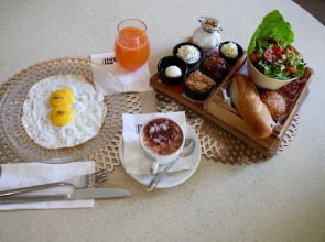 AirTLV - Arlozorov Apartment's