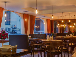 Singita Classy Boutique Hotel