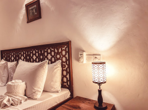 Smiles Stone Town Hotel