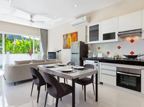 Tropical Holiday 2BR Pool Villa Greens 9