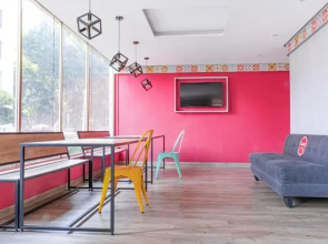 Ayenda Frida Costa Azul